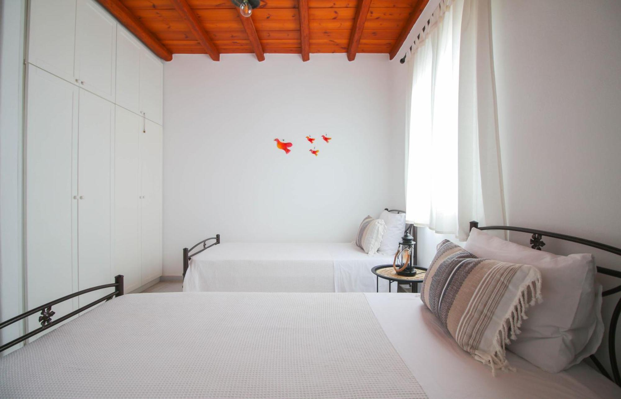 2Br Fully Equiped Cottage Home - Near The Beach Ájosz Joánisz Kültér fotó